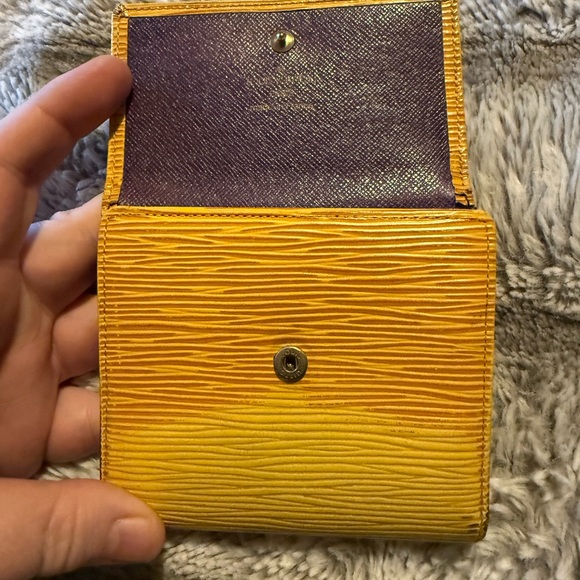 Vintage Louis Vuitton Porte Monnaie Billets Cartes Yellow Epi Wallet! - Picture 5 of 9